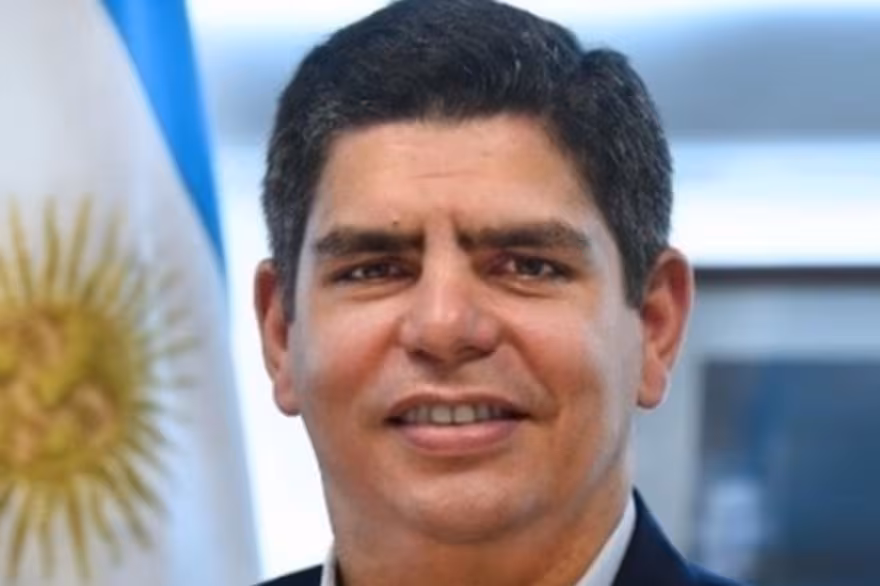 fernandez-aparicio-es-el-reemplazante-de-triaca-y-KSAFWSRZWZADNP2QHTCFOTXFQA