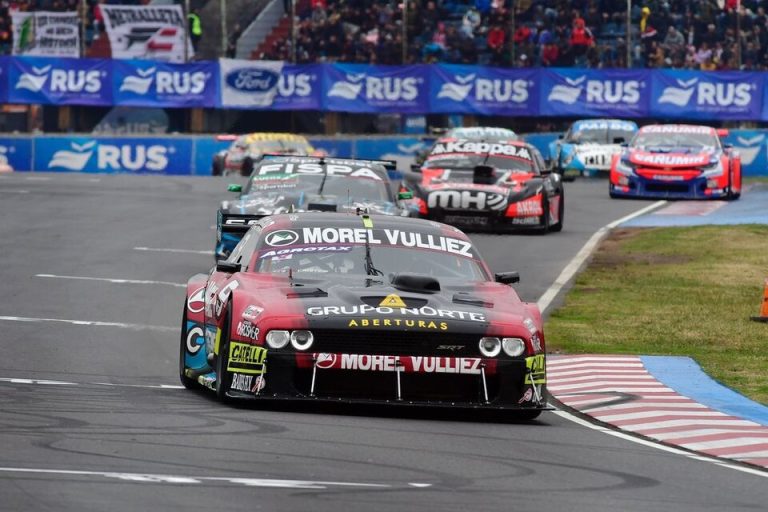 865821-dodge-20challenger-20juan-20martin-20trucco-20tc-20buenos-20aires-202024