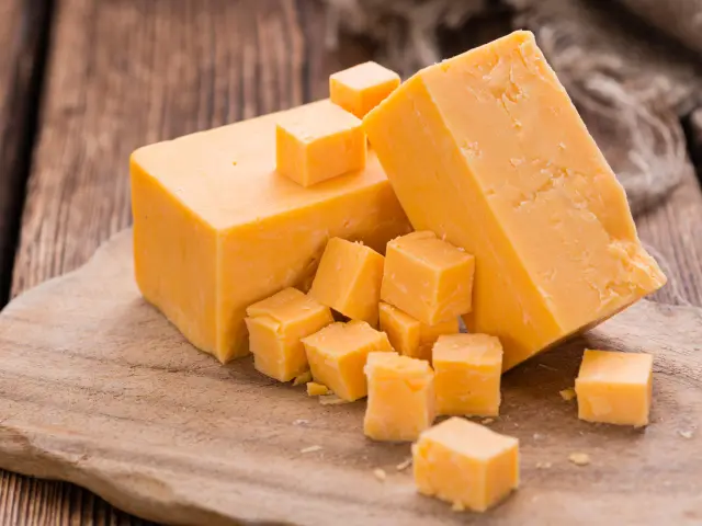 queso-cheddar