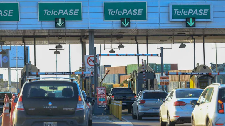 como-es-la-nueva-estafa-virtual-que-involucra-a-los-peajes-y-vacia-tu-cuenta-bancaria-en-segundos-foto-na-marcelo-capece-BQRNHM3U4FG2BAQGCVAB2HM5JY