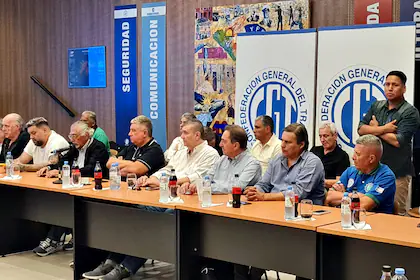 reunion-del-comite-directivo-de-la-cgt-en-la-sede-UGEM3C4B2FG77FJPL4IAGMFF4Q