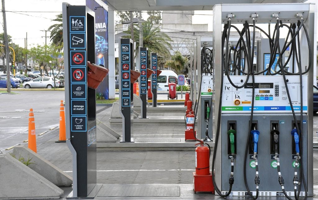 combustible-nafta-estación-de-servicio-1024x644