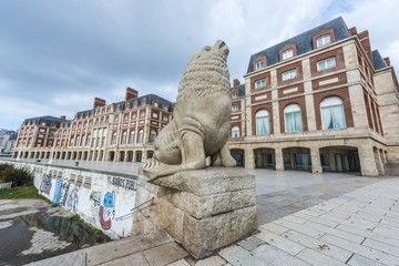 k7NRwEPjn_360x240__1 (1)