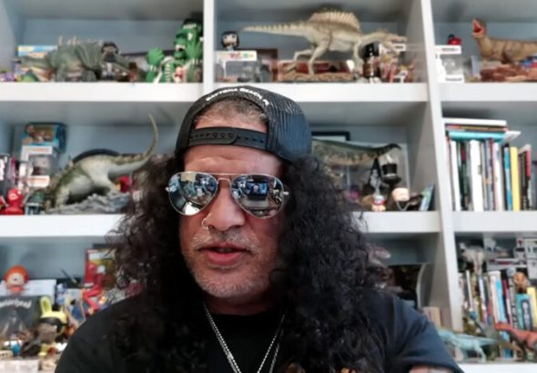 slash-myles-kennedy-dest2-768x469